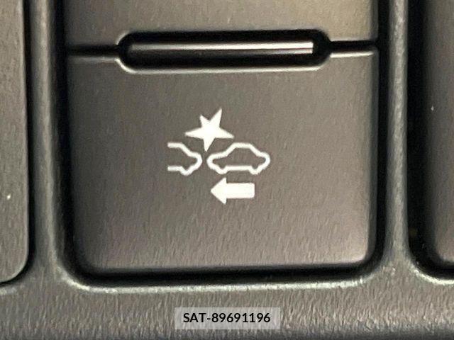 Toyota AQUA 2019-10 8457017-5