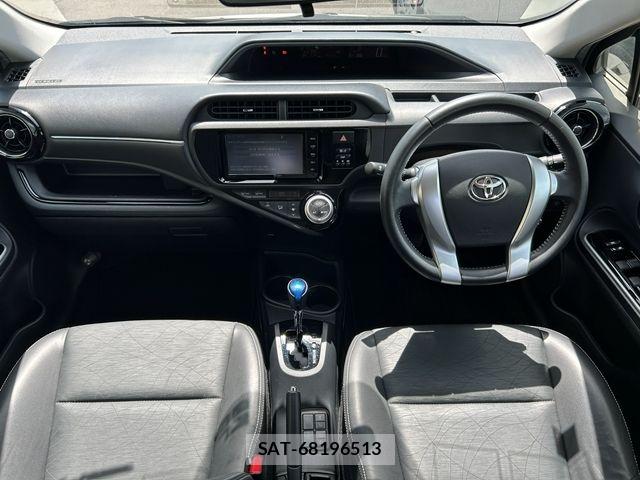 Toyota AQUA 2016-08 8457038-12