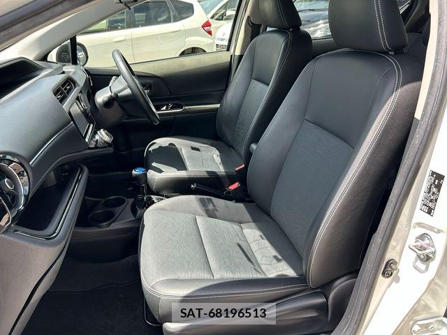 Toyota AQUA 2016-08 8457038-15