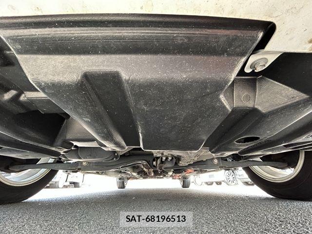 Toyota AQUA 2016-08 8457038-25