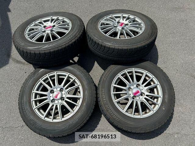 Toyota AQUA 2016-08 8457038-28
