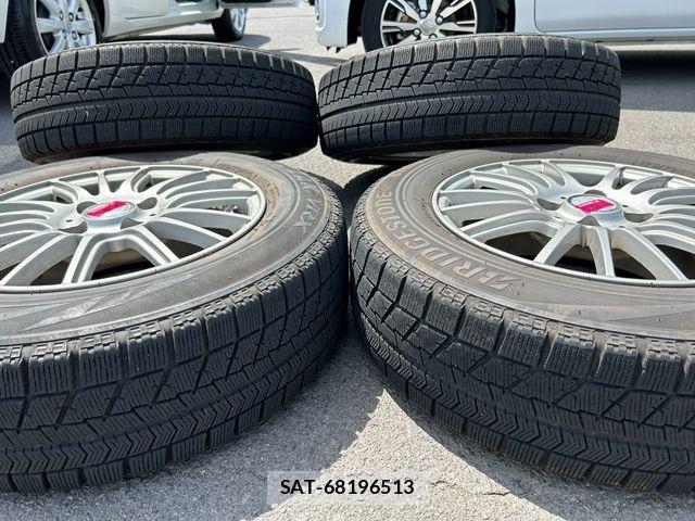 Toyota AQUA 2016-08 8457038-29