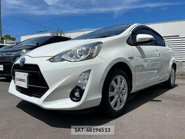 Toyota AQUA 2016-08 8457038-3