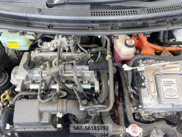 Toyota AQUA 2017-06 8457029-17