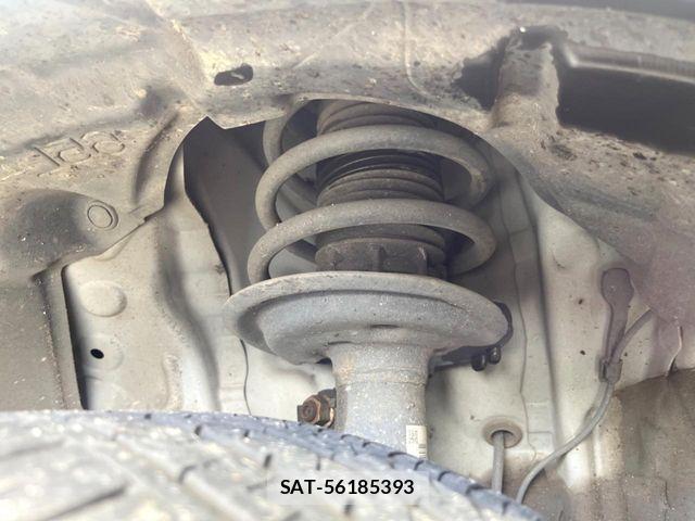 Toyota AQUA 2017-06 8457029-19