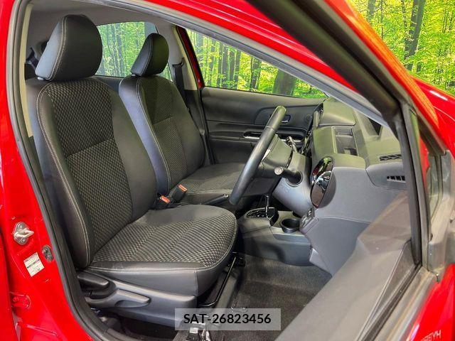 Toyota AQUA 2016-05 8457025-7
