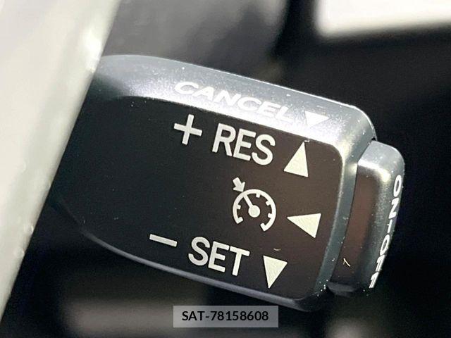 Toyota AQUA 2015-06 8457023-5