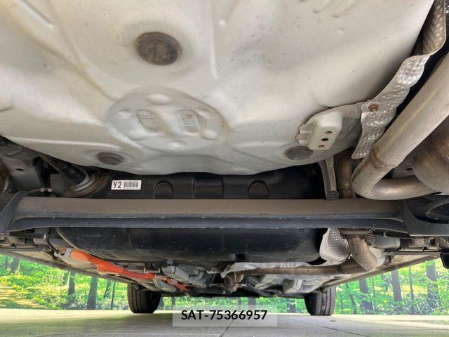 Toyota AQUA 2019-06 8457019-18