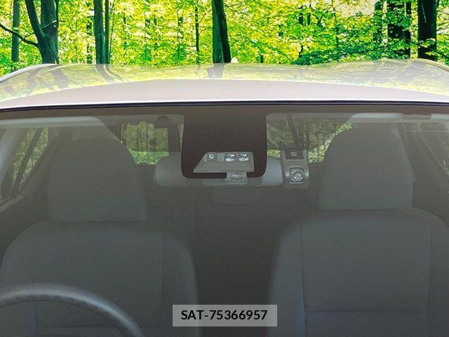 Toyota AQUA 2019-06 8457019-5