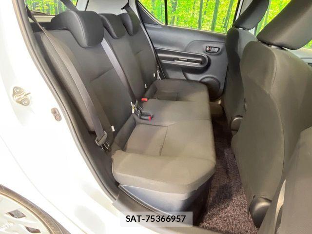 Toyota AQUA 2019-06 8457019-8