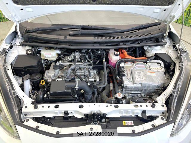 Toyota AQUA 2019-07 8457018-17