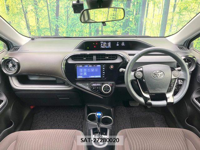 Toyota AQUA 2019-07 8457018-1