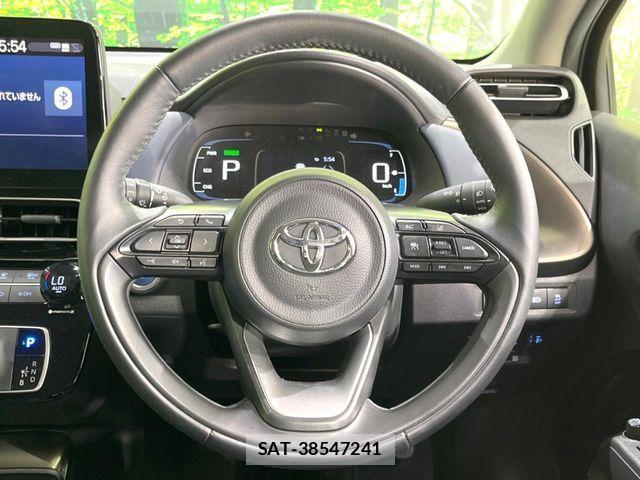 Toyota AQUA 2022-03 8457011-10