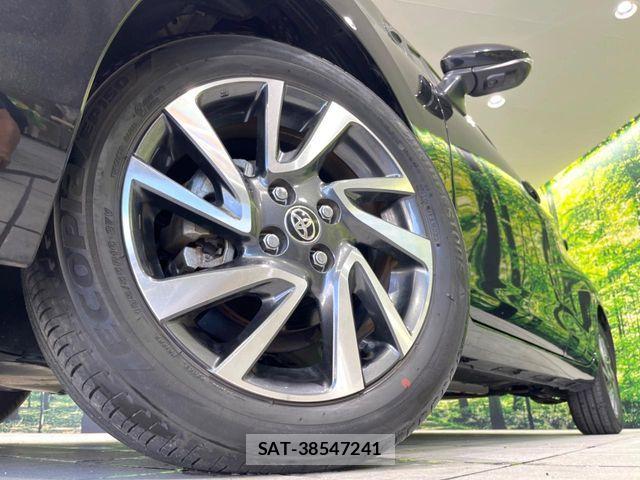 Toyota AQUA 2022-03 8457011-12