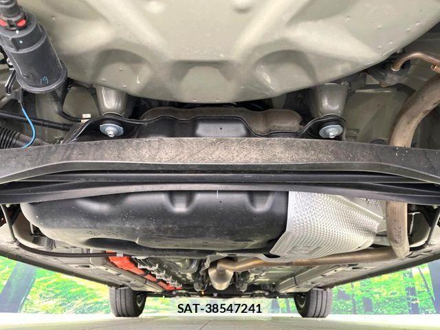 Toyota AQUA 2022-03 8457011-18