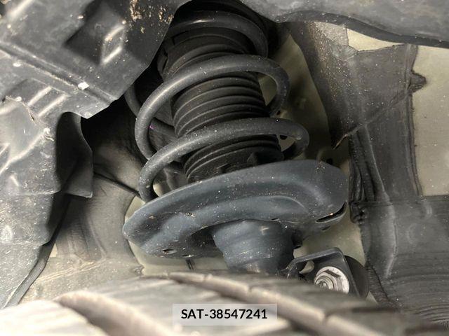 Toyota AQUA 2022-03 8457011-19