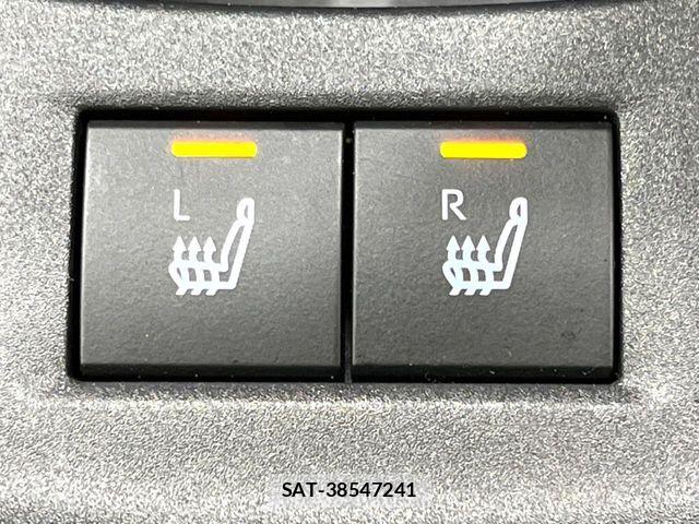 Toyota AQUA 2022-03 8457011-6