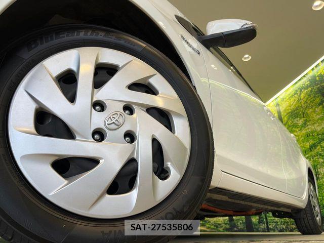 Toyota AQUA 2019-06 8457022-12
