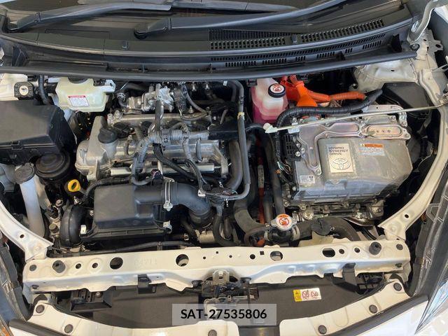 Toyota AQUA 2019-06 8457022-17