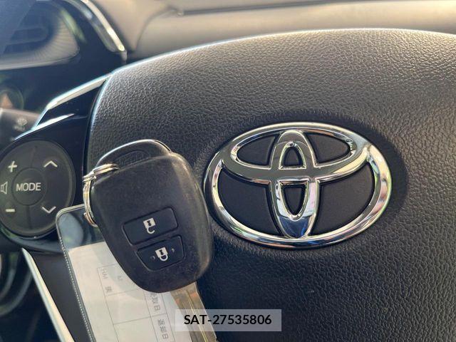 Toyota AQUA 2019-06 8457022-6