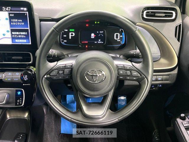 Toyota AQUA 2022-10 8457009-10