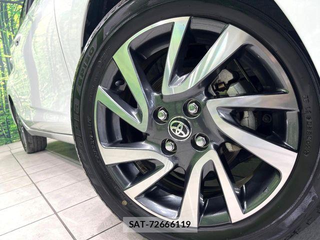 Toyota AQUA 2022-10 8457009-12