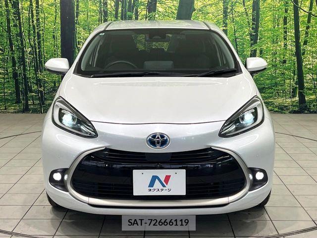 Toyota AQUA 2022-10 8457009-13