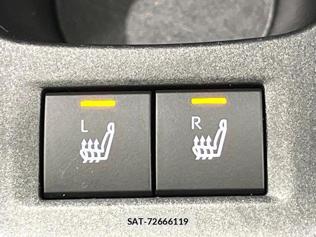 Toyota AQUA 2022-10 8457009-5