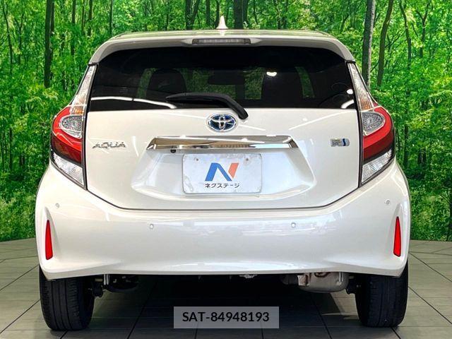 Toyota AQUA 2019-07 8457021-14