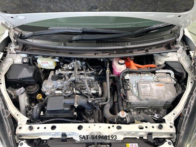 Toyota AQUA 2019-07 8457021-17