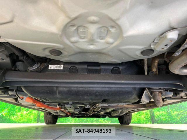 Toyota AQUA 2019-07 8457021-18