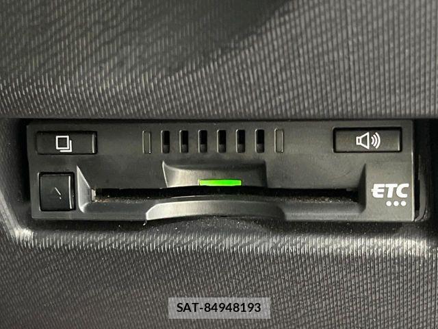 Toyota AQUA 2019-07 8457021-4
