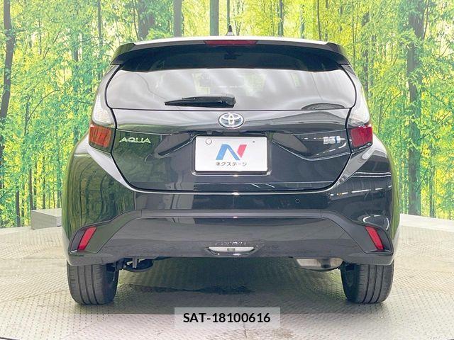 Toyota AQUA 2023-06 8457014-14