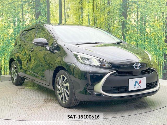 Toyota AQUA 2023-06 8457014-15