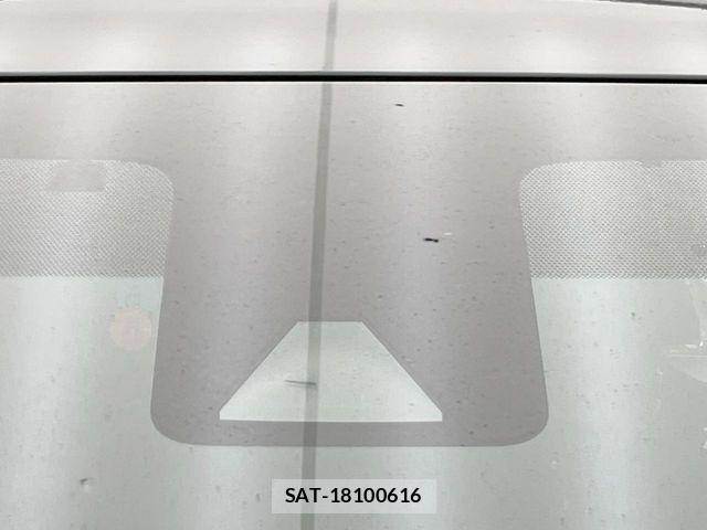 Toyota AQUA 2023-06 8457014-2