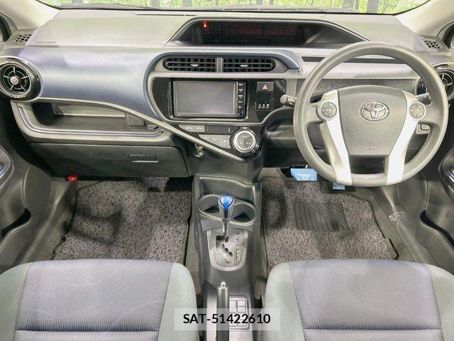 Toyota AQUA 2016-06 8457037-1