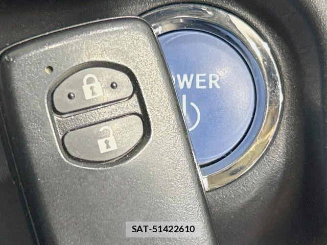 Toyota AQUA 2016-06 8457037-4