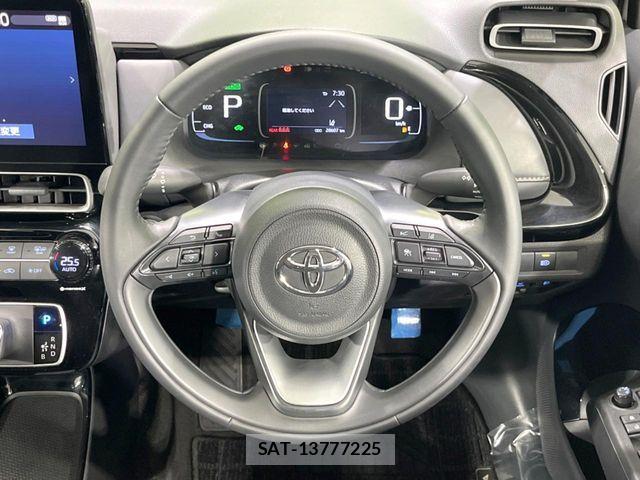 Toyota AQUA 2023-07 8457012-10