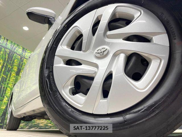 Toyota AQUA 2023-07 8457012-12