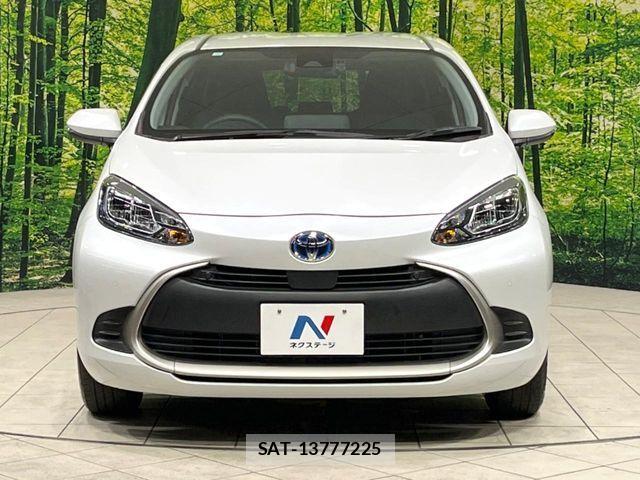 Toyota AQUA 2023-07 8457012-13