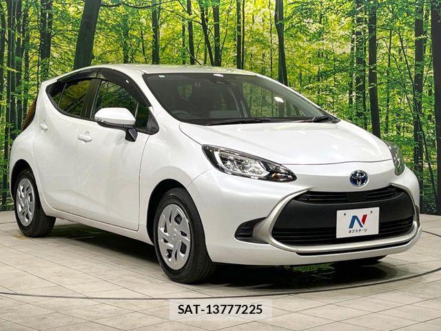 Toyota AQUA 2023-07 8457012-15