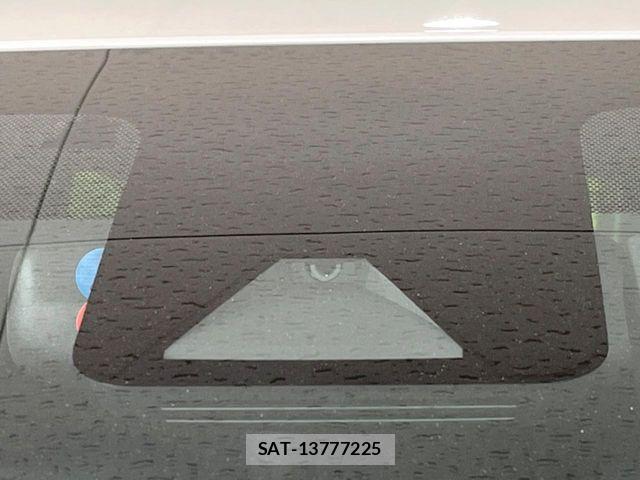 Toyota AQUA 2023-07 8457012-4