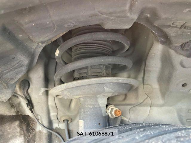 Toyota AQUA 2017-12 8457031-19