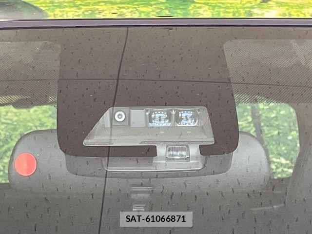 Toyota AQUA 2017-12 8457031-4