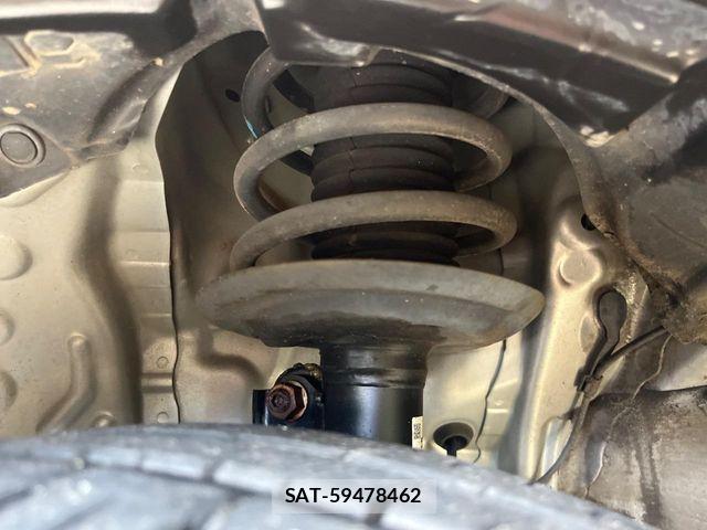Toyota AQUA 2014-01 8457034-19