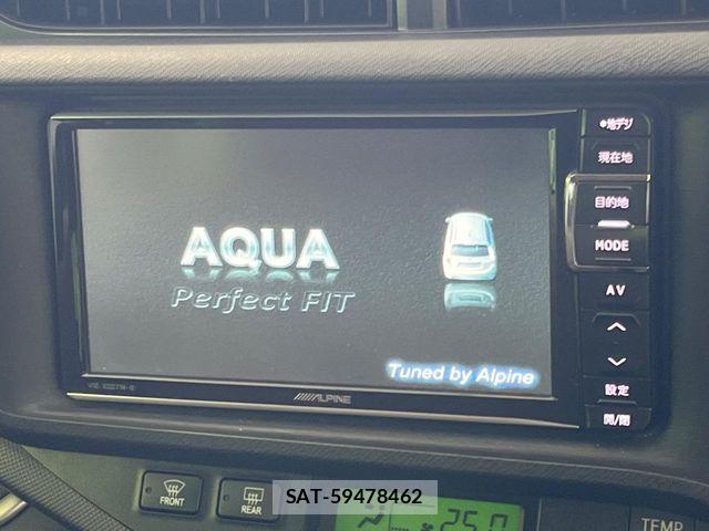 Toyota AQUA 2014-01 8457034-2