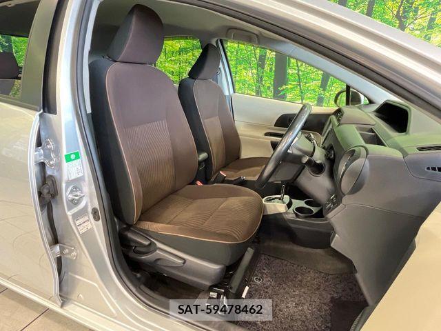 Toyota AQUA 2014-01 8457034-7