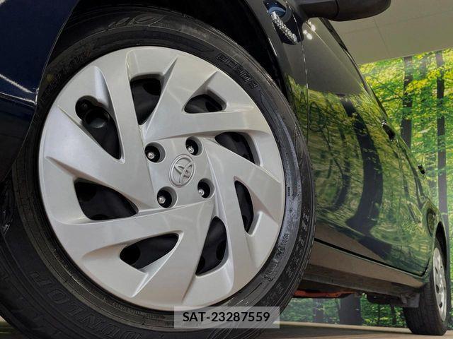 Toyota AQUA 2017-08 8457020-12