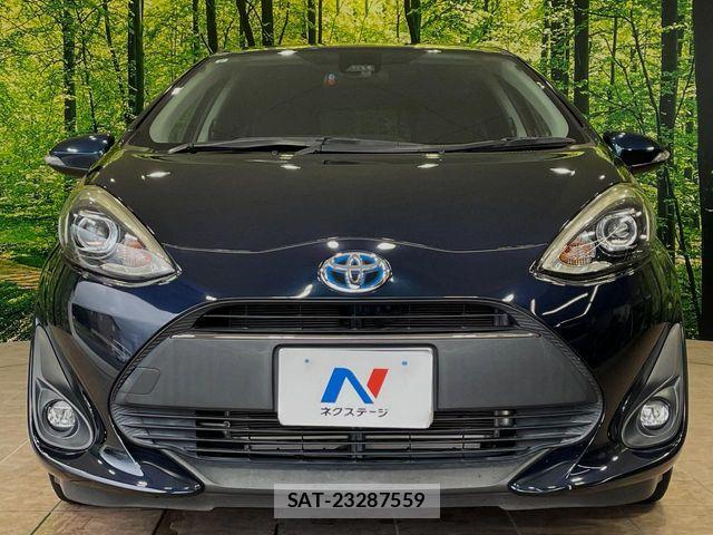 Toyota AQUA 2017-08 8457020-13