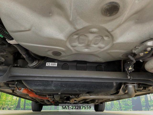 Toyota AQUA 2017-08 8457020-18